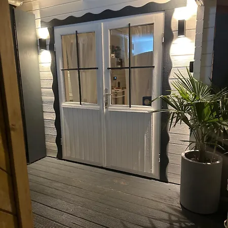 Holzhaus Apartament Leverkusen